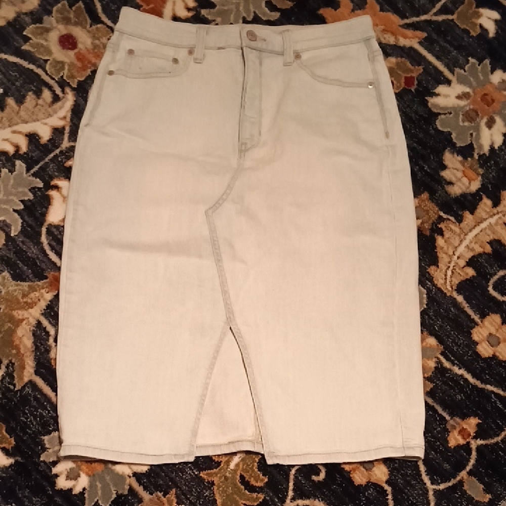 Stylish Denim Skirt
